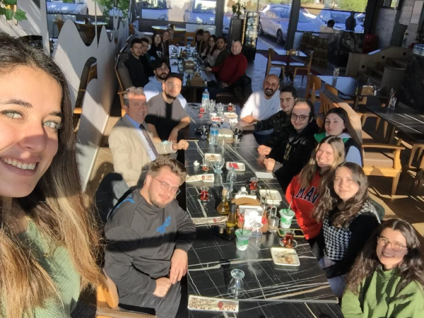 Bu sefer de son sınıf öğrencilerimizi öğle yemeğinde ağırladık.